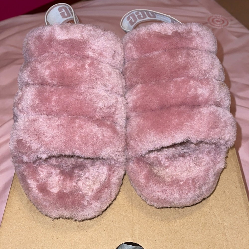 Ugg slides